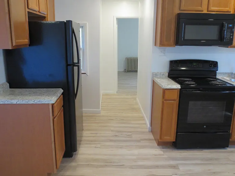 2421 Beechwood Blvd #C — Photo 23
