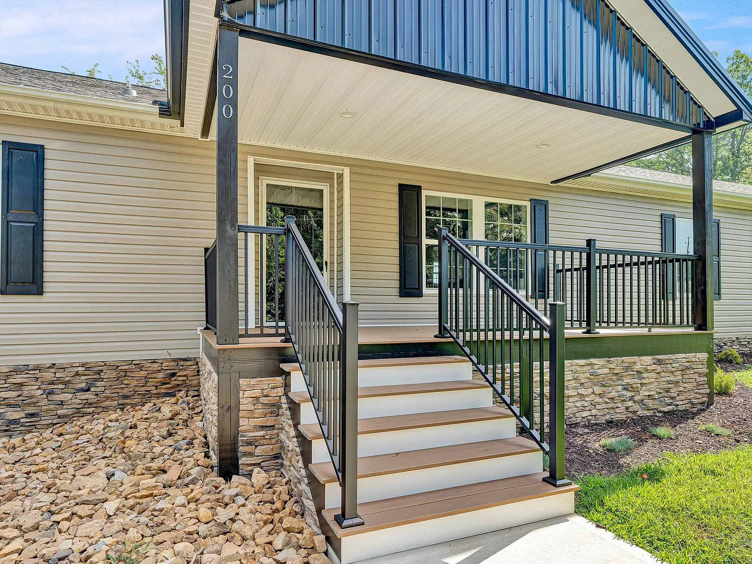 4 bed, 2106 sqft, $3,000 — Photo 4