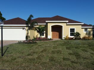 351 SW Vista Lake Dr, Port Saint Lucie, FL 34984