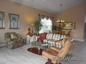 5th image of 20 Meadow Brooke Ln