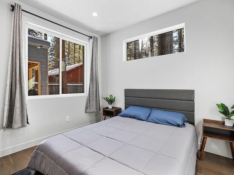 2612 Elwood Ave — Photo 10