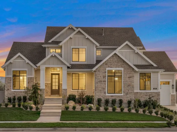 695 W Hidden Farm Dr, Farmington, UT 84025