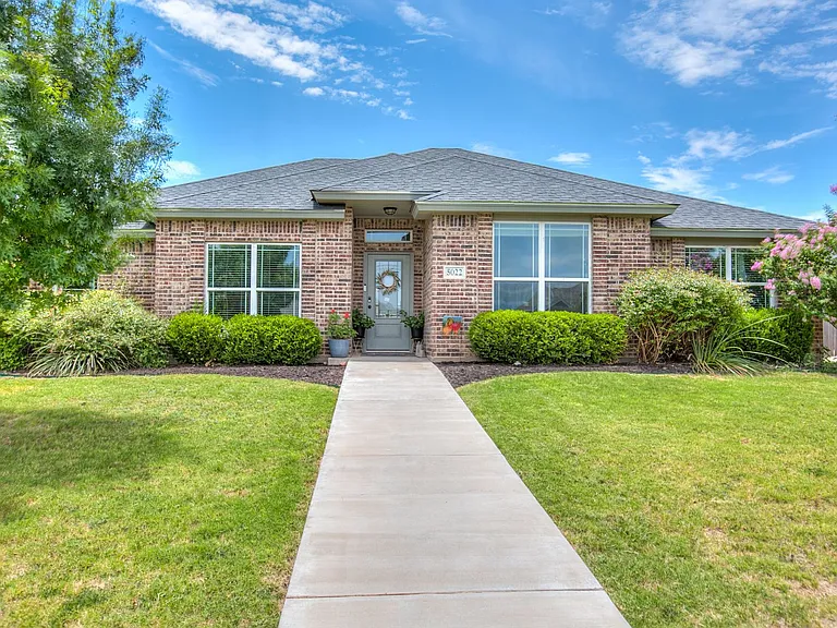 5022 Red Oak Ln — Photo 4