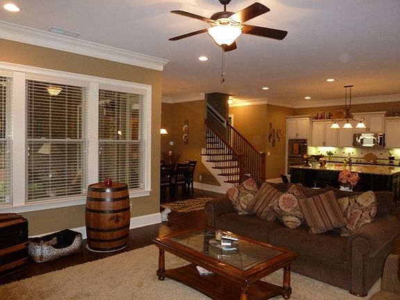 5th image of 1700 Noah Ln
