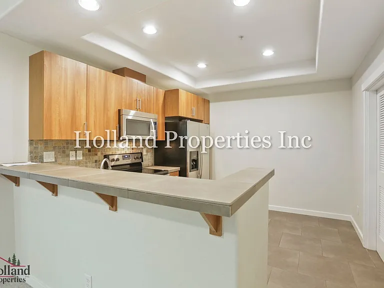 7898 NE Miriam Way — Photo 8