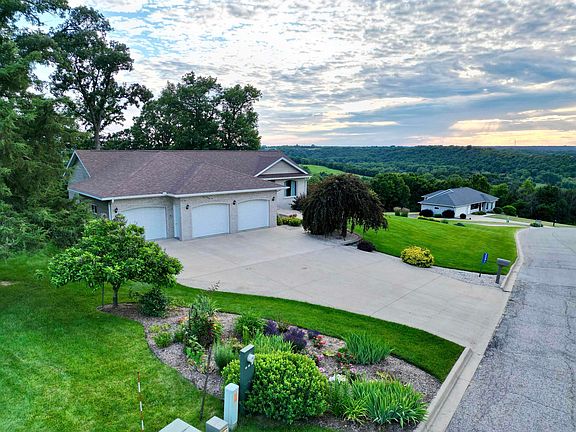 2nd image of 2391 Shagbark Lane Rd