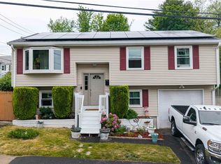 105 Lyman St, Pawtucket, RI 02860