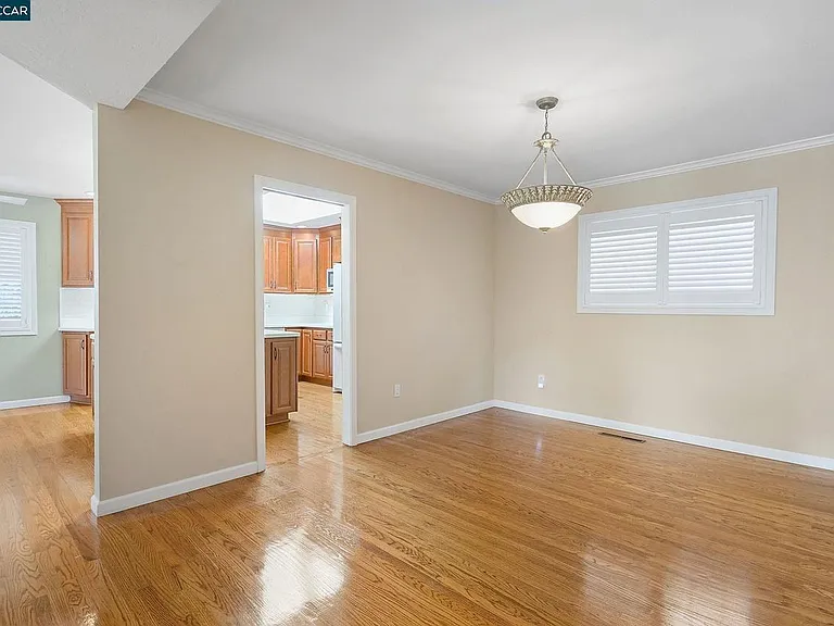 3340 McKean Dr — Photo 4