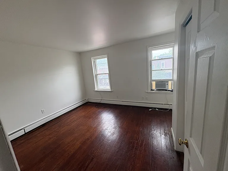 231 Charles St — Photo 14