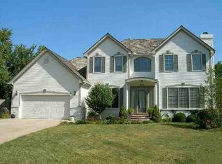 8112 Greenbriar Ct, Wichita, KS 67226