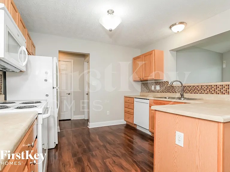 5500 Appaloosa Cir — Photo 8