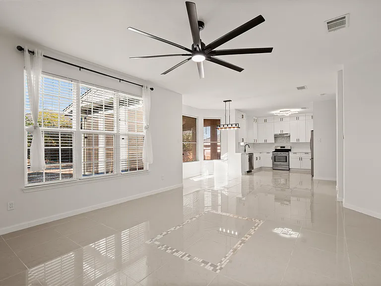 2011 Monica Ln — Photo 8