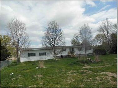 3rd image of 570 S Vannoy Dr