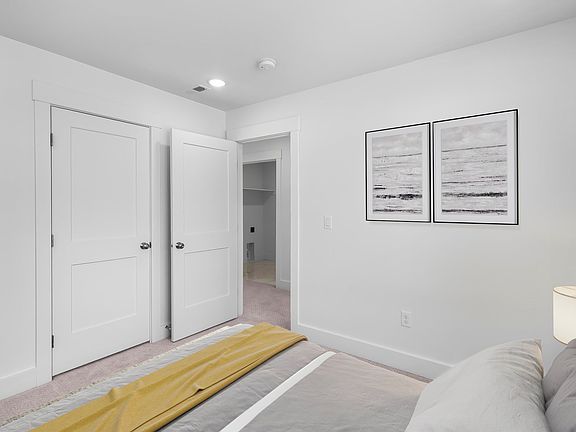 Finished home photos are representational images only. See sales agent for details.