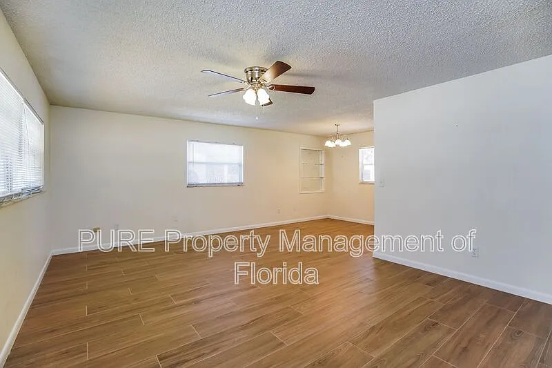 2 bed, 2.0 bath, 1104 sqft, $1,300 — Photo 4