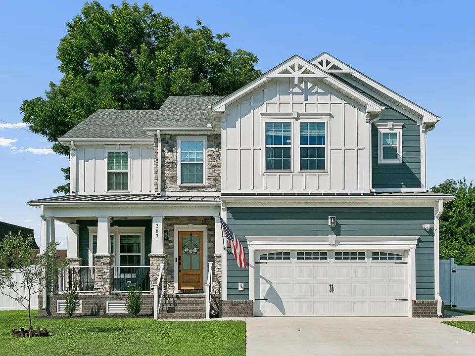 367 Poplar Ave