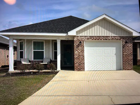 5782 Corkscrew Ct, Pace, FL 32571