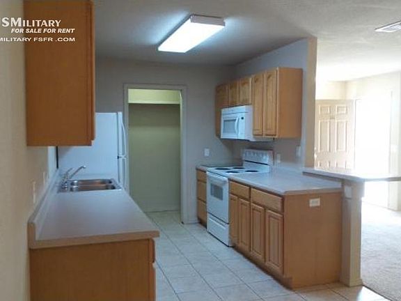 5th image of 5201 Central Fwy APT 102