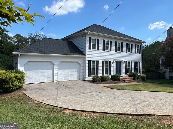2nd image of 903 Coach House Dr