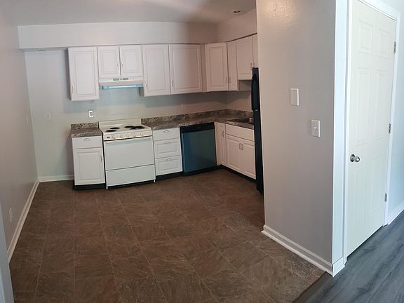 2nd image of 4725 Wolverton Ln APT 8