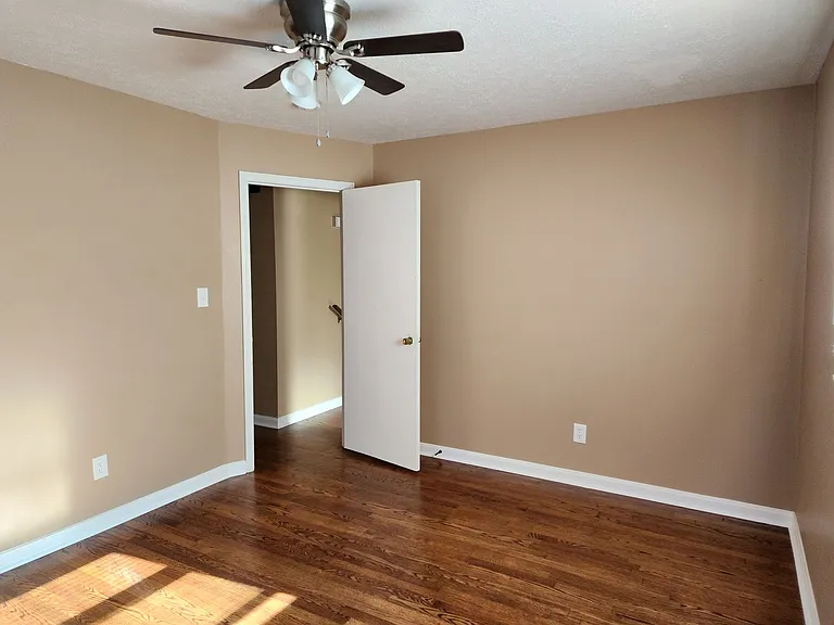 4306 Shady Villa Dr — Photo 41
