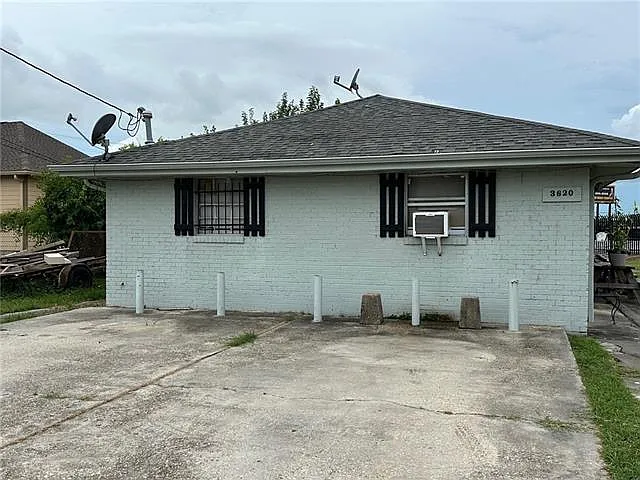 3620 Hollygrove St #B — Photo 1