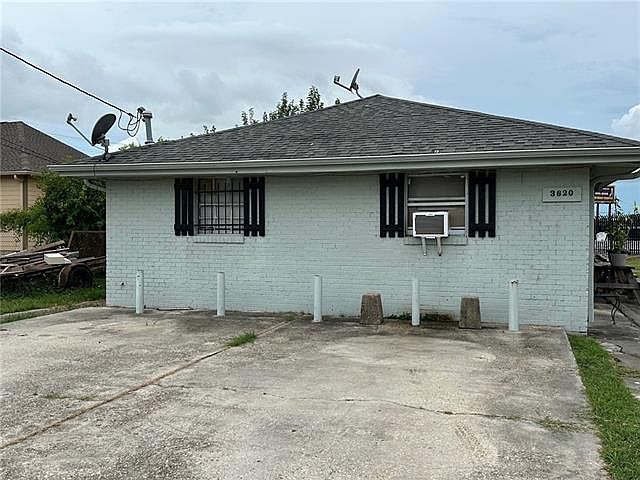 1st image of 3620 Hollygrove St Unit B