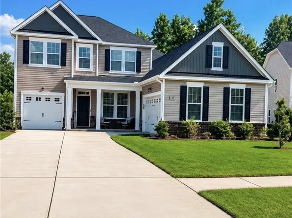 131 Fullcrest Ct, Raeford, NC 28376