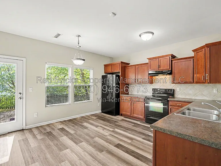 11325 Deer Chase Ln — Photo 9
