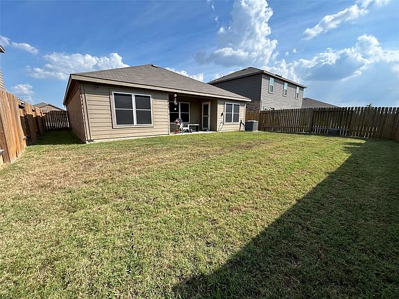 5th image of 2120 Mule Ridge Dr