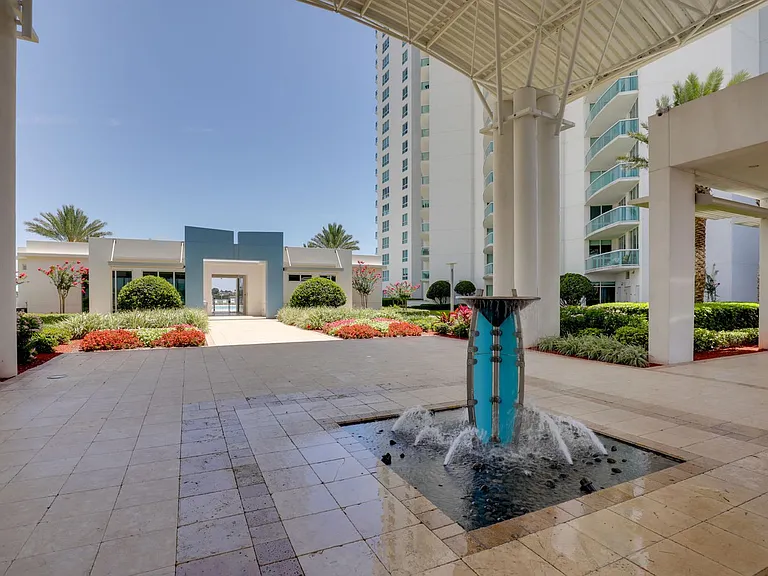 241 Riverside Dr #10-ID1546208P — Photo 24