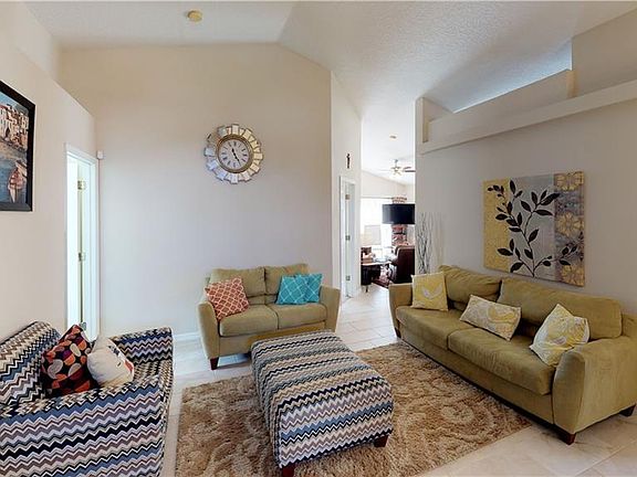 3rd image of 2683 Willow Glen Cir
