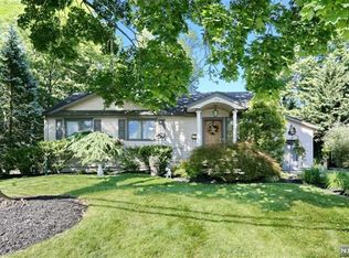 54 Heatherhill Rd, Cresskill, NJ 07626