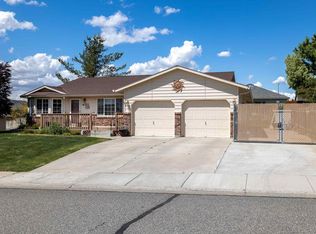 4311 Hilltop Dr, Pasco, WA