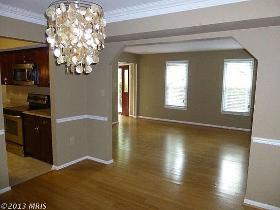 4th image of 6806 Moon Rock Ct