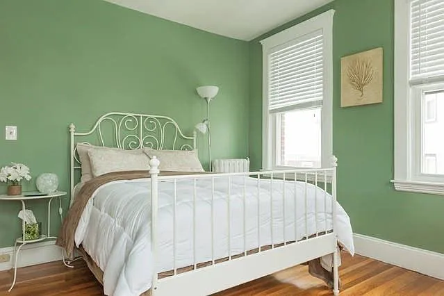 130 Sutherland Rd #5 — Photo 10
