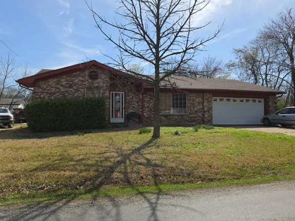 204 W Vernon St, Bells, TX 75414