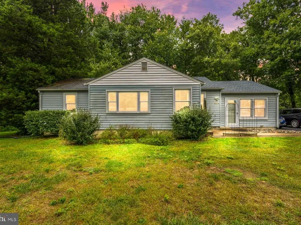522 N Paradise Rd, Aberdeen, MD 21001