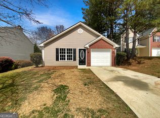 6722 Browns Mill Trl, Lithonia, GA 30038