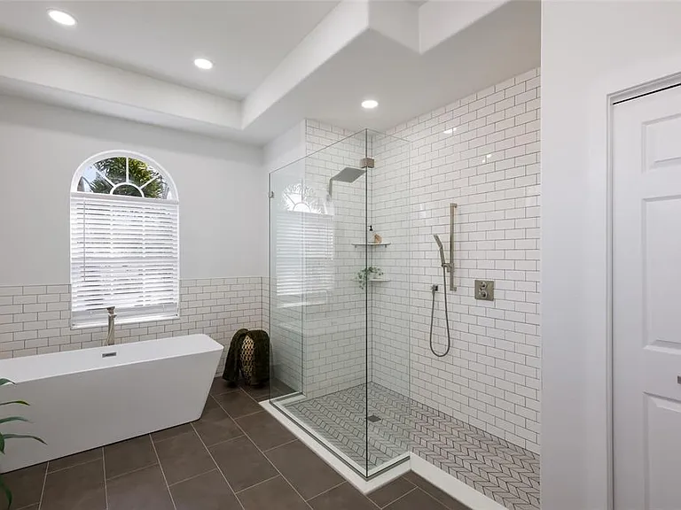 8009 Royal Birkdale Cir — Photo 54