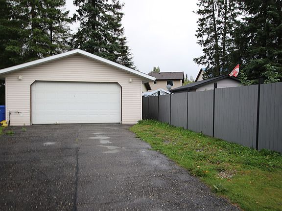 2nd image of 236 Murray Dr