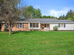 W252N9153 Tomahawk Ct, Lisbon, WI 53089