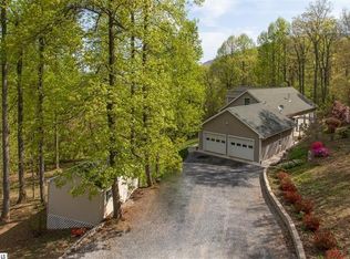 628 Reeds Gap Rd, Lyndhurst, VA 22952