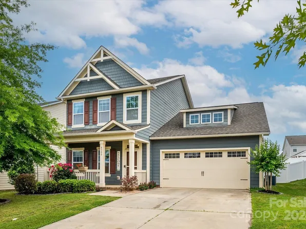 4300 Huntley Glen Dr, Pineville, NC 28134