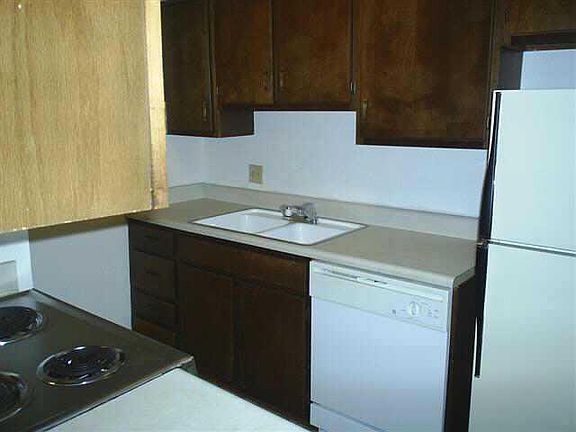 4th image of 401 12th Ave #158