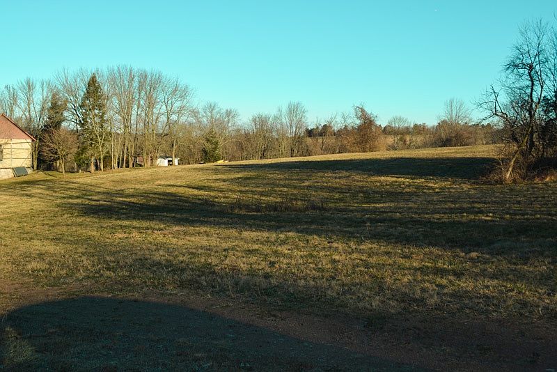 2nd image of 1037 Brownsville Rd