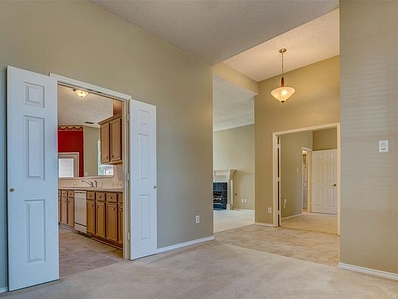 5th image of 9907 Presthope Dr