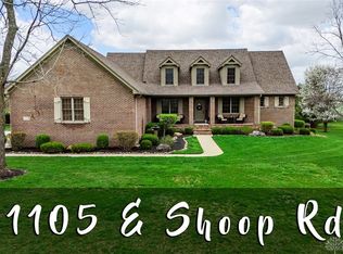 1105 E Shoop Rd, Tipp City, OH 45371