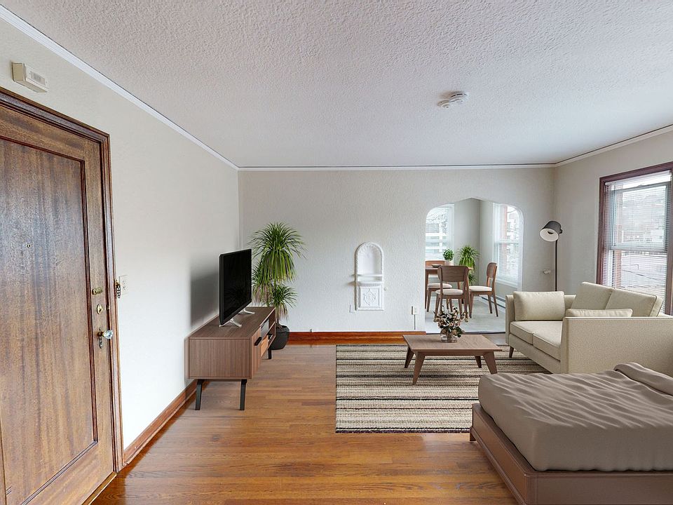1st image of 527 1st Ave N #17466024