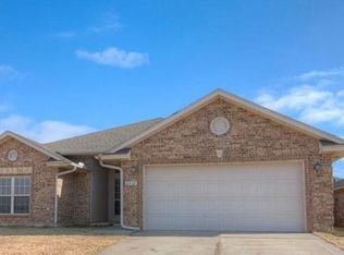 1512 January Pl, Moore, OK 73160